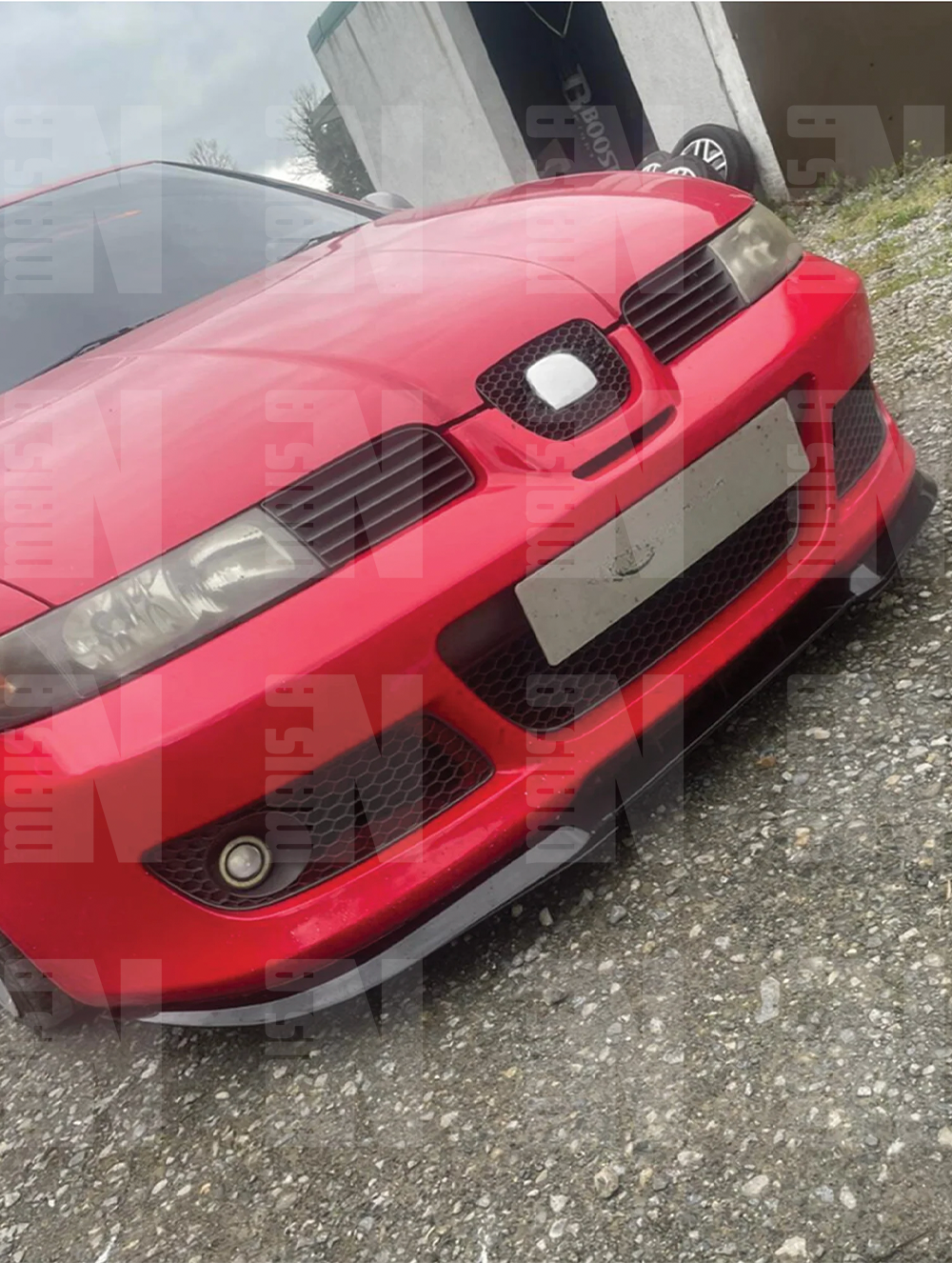 LIP CUPRA PRETO PIANO - GLOSSY BLACK
